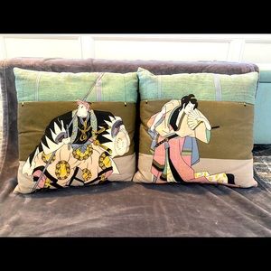 Throw Pillows
